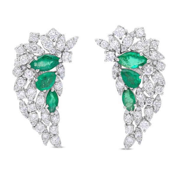 Emerald earings with diamonds